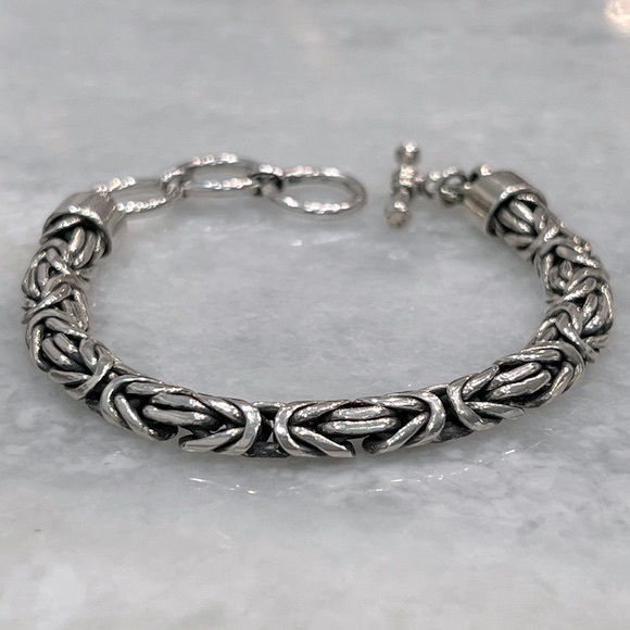 Sterling Silver Thick Solid Borobudur Link Toggle Clasp Bracelet - Picture 4 of 13